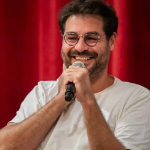 Sesc Canoas lança programação cultural do ano com espetáculo de Thiago Lacerda