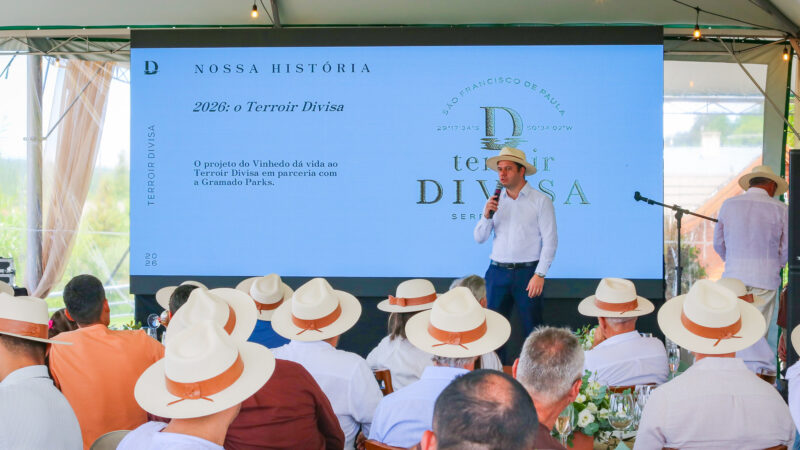 Primeira Vindima do Terroir Divisa marca início oficial da colheita das uvas e união entre Gramado Parks e Coobrastur