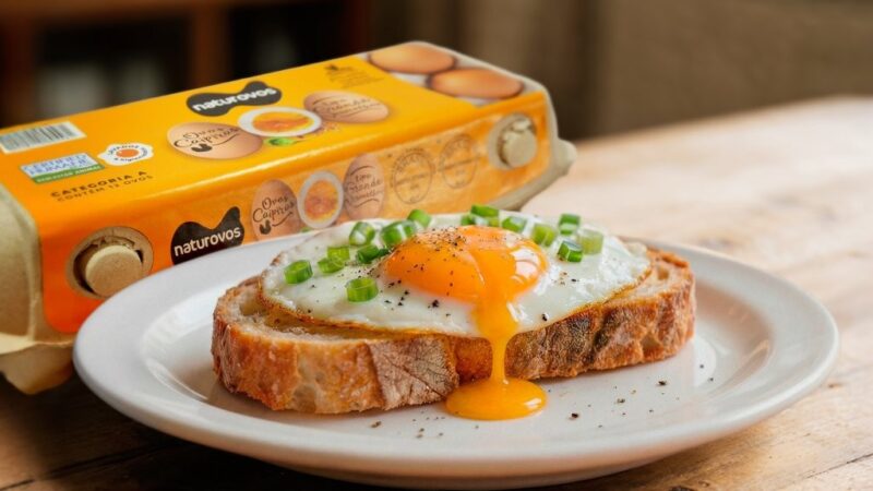 Naturovos lança campanha “Muito mais que ovo” para destacar a versatilidade do alimento