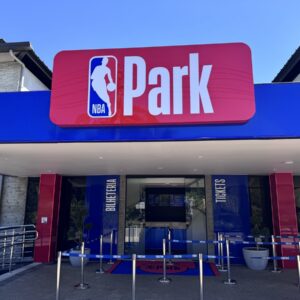 Doação de produtos de higiene vale ingresso para o NBA Park em Gramado de 04 a 13 de março