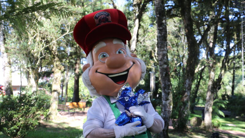 Programação especial no Parque Mundo a Vapor tem caça aos ovos e passeio de trem gratuitos