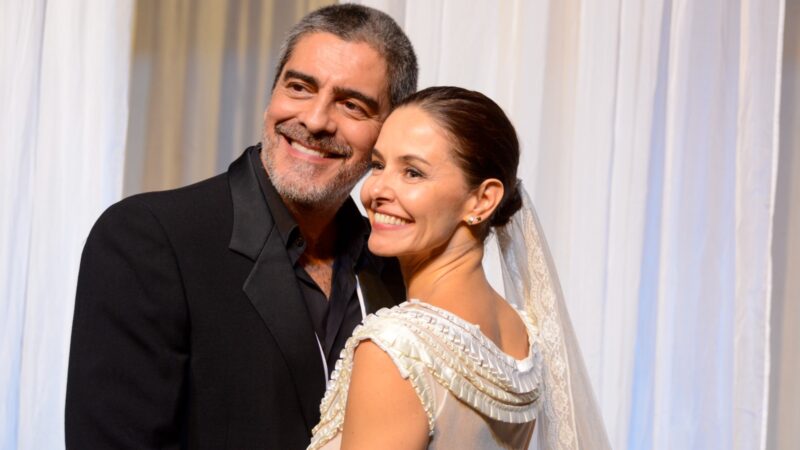 Peça Casa, Comida e Alma Lavada” com Bianca Rinaldi e Junno Andrade faz única apresentação em São Leopoldo (RS)