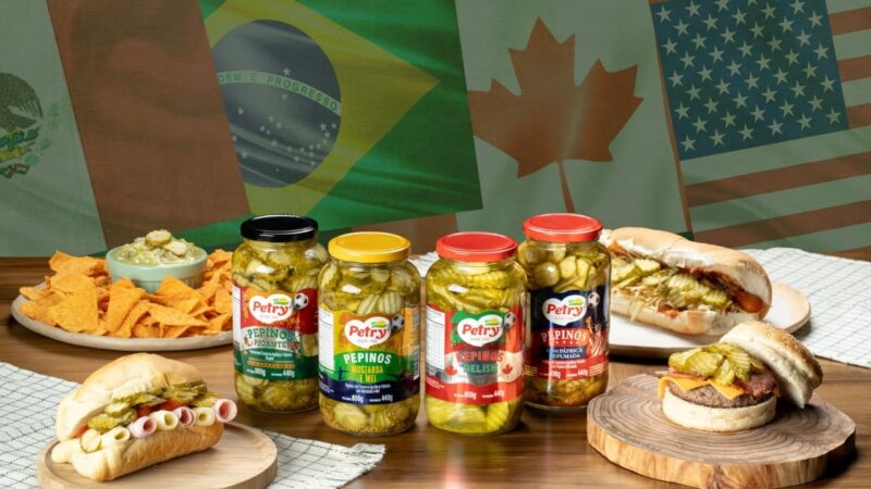 Petry Sabores entra em clima de Copa e lança edição especial de pepinos agridoces