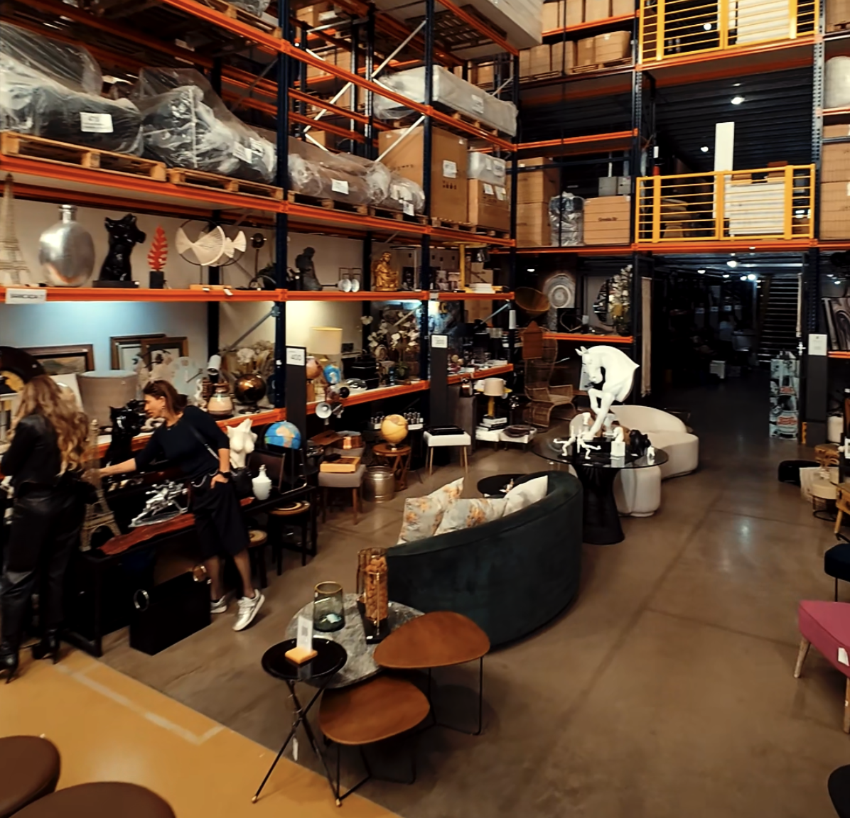 Mega Stock Goods Br realiza segunda edição de 6 a 10 de maio com sofás, poltronas e cadeiras em destaque