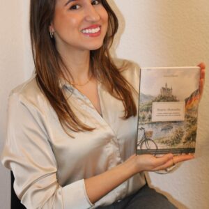 Da Curiosidade à Carreira Internacional: A Trajetória de Andressa Pimentel entre a Diplomacia Corporativa e a Literatura