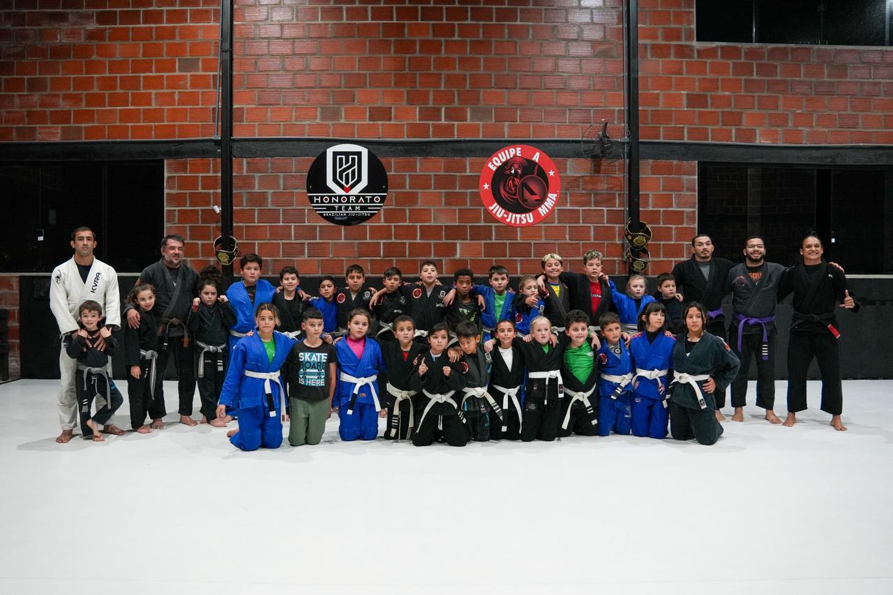 Associação Beneficente da Família Fioreze oferece bolsas integrais de jiu-jitsu para jovens em situação de vulnerabilidade social de Gramado e Canela