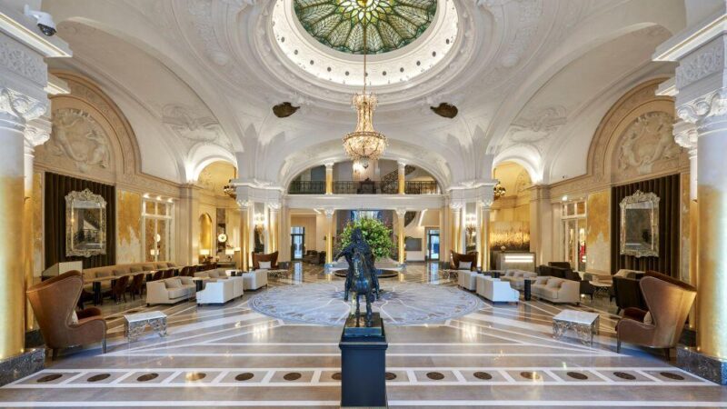 Turismo de alto luxo reverencia o Principado de Monaco