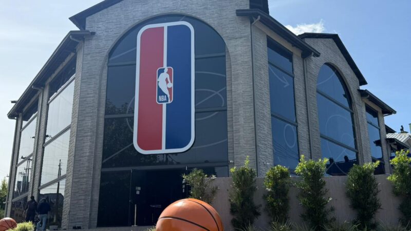 Finais da NBA terão transmissão em Gramado com clima de espetáculo ao vivo no NBA Park