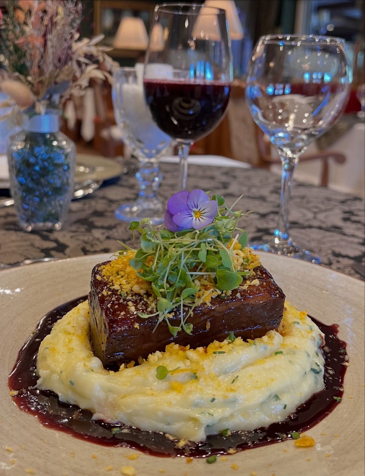 Vale dos Vinhedos inspira prato exclusivo do restaurante Höppner no Connection Terroirs do Brasil, em Gramado
