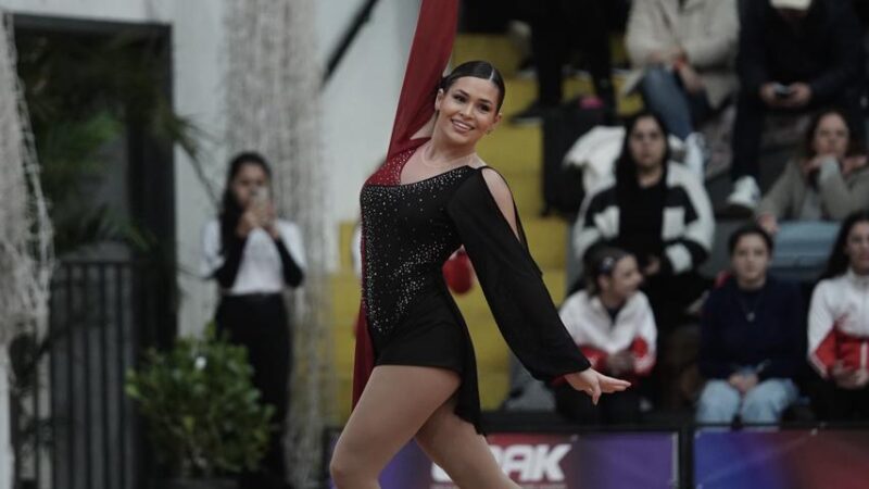 Alana Leszczynski Pretto conquista ouro na 15ª Copa EPAK de Patinação Artística