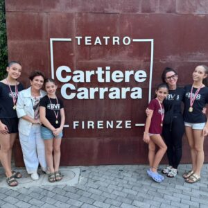 Ballet Vera Bublitz brilha no pódio da dança em Firenze, na Itália