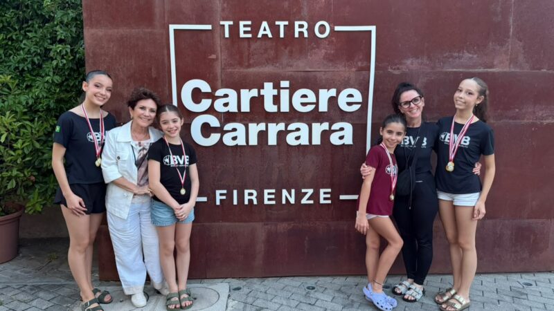 Ballet Vera Bublitz brilha no pódio da dança em Firenze, na Itália