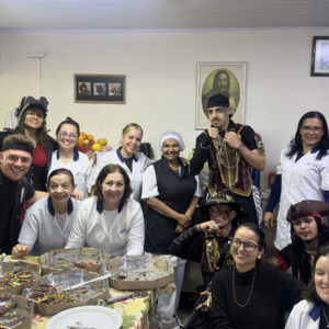 Cara de Mau, Gatzz e Scur celebram Dia dos Avós