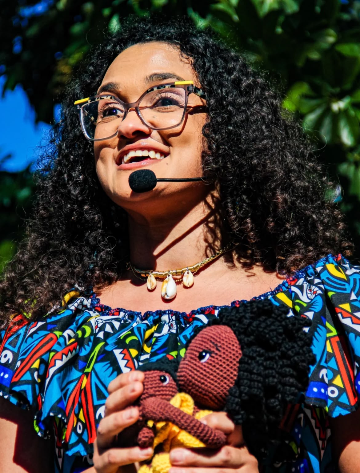 Espetáculo infantil “Preta, Preta, Pretinha em: O Baú das Histórias” estreia temporada no Teatro Carlos Carvalho em agosto