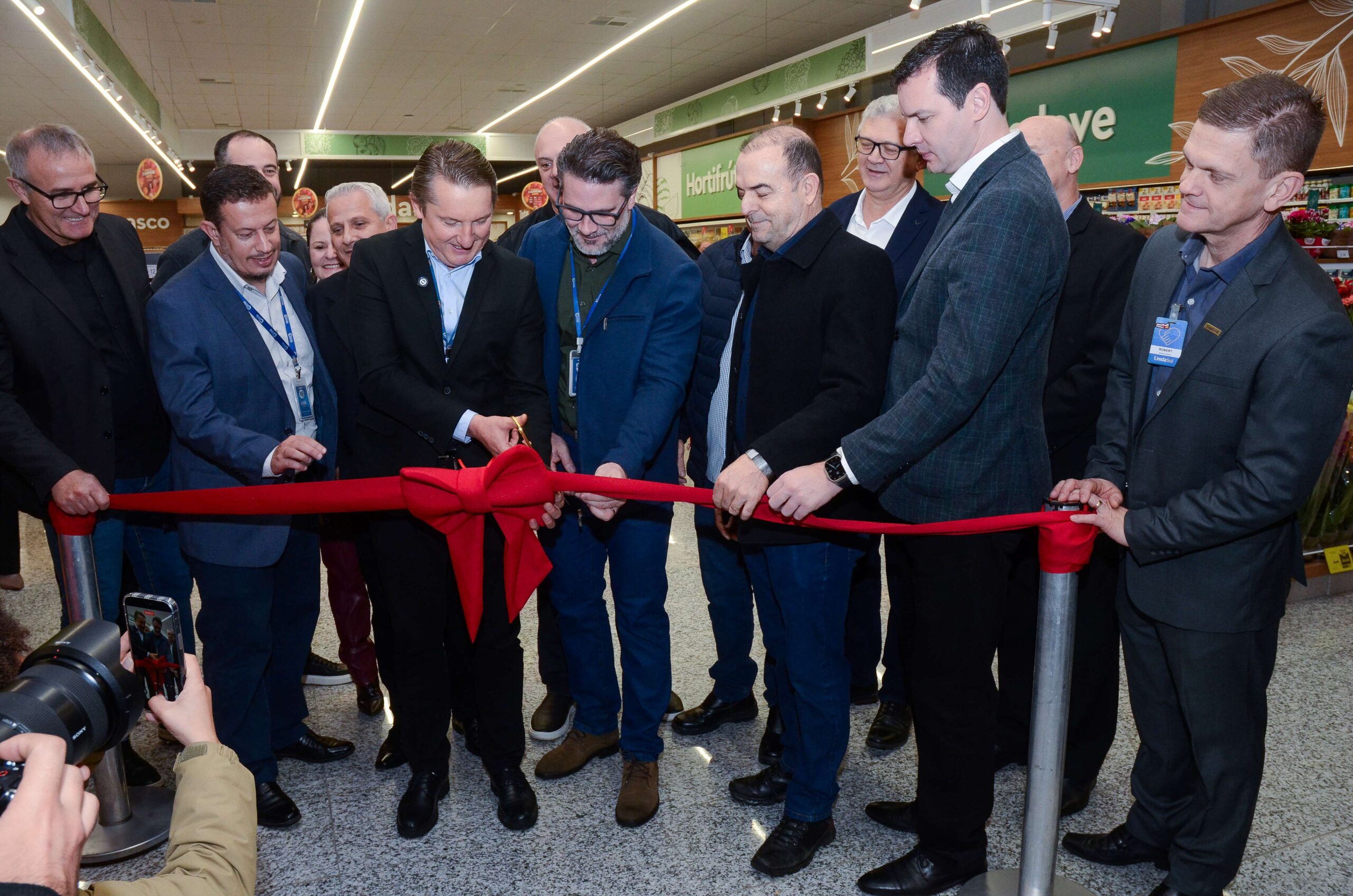 Nova unidade do Rissul movimenta o Centro de Esteio na manhã de inauguração