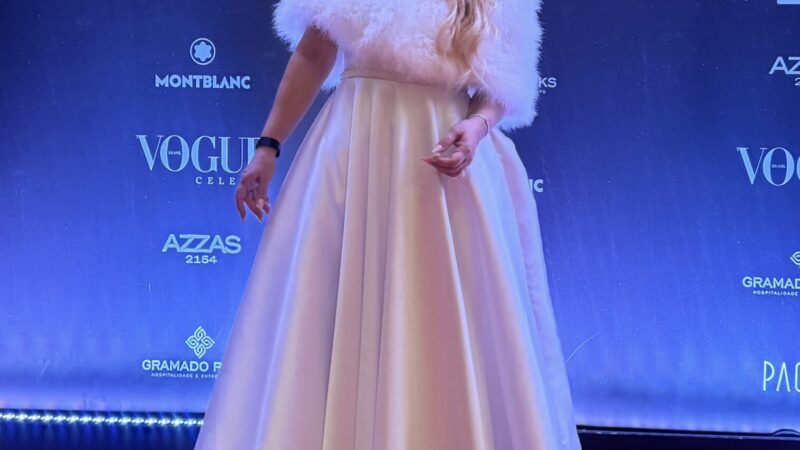 Letícia Swarovski brilha no Vogue Celebra Gramado com elegância e assinatura gaúcha