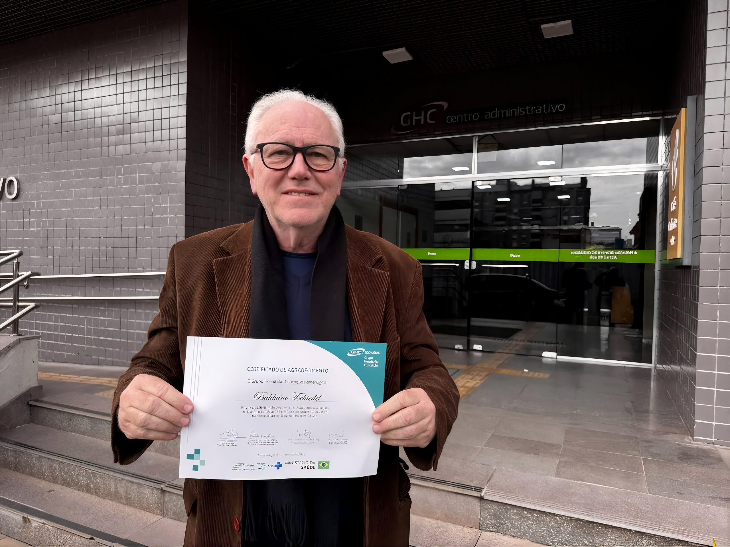 Fundador do ICDRS, Dr. Balduino Tschiedel recebe homenagem por 46 anos de trabalho