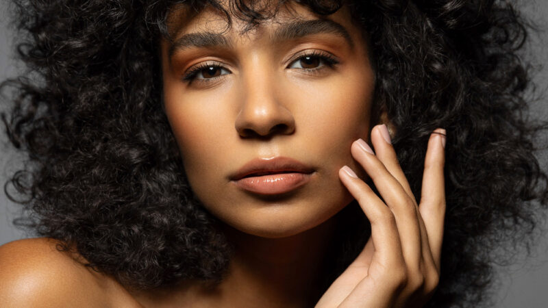 A beleza de desacelerar: Nathan Carvalho e Raquel Rocha lançam Timeless Beauty na capital