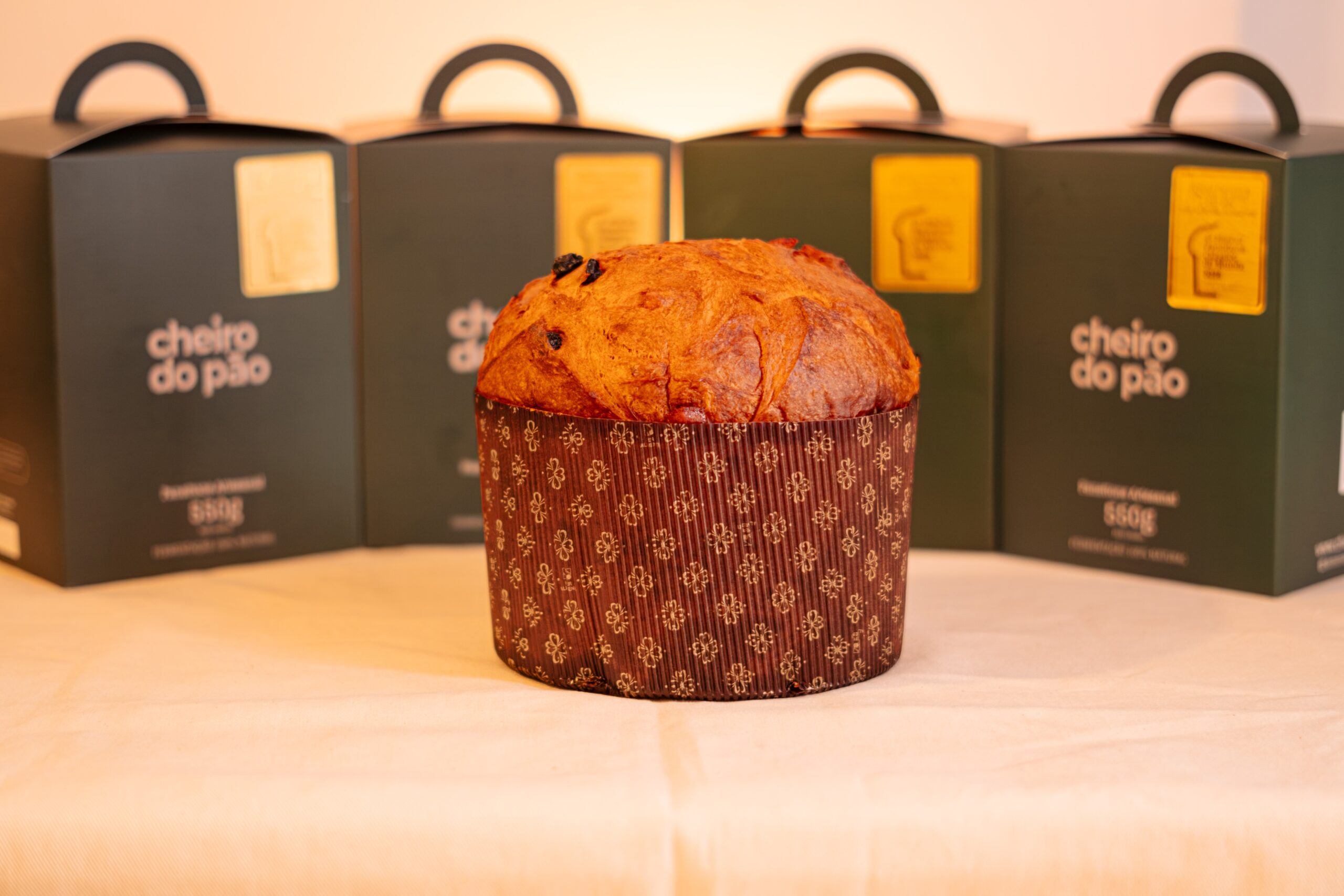 Premiados Brunno Malheiros (CE) e Diego Lozano (SP) fecham parceria para curso exclusivo de panettone em outubro