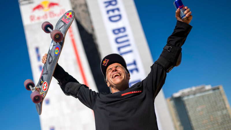 É amanhã! Documentário “Sandro Dias e a Maior Rampa de Skate do Mundo” mostra os bastidores do Red Bull Building Drop