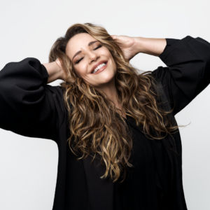 Ana Carolina celebra 25 anos de carreira com a turnê “25 ANAS”