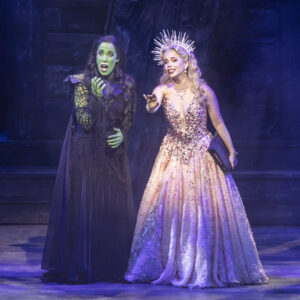 Wicked encerra temporada de sucesso com três meses de ingressos esgotados no Rio de Janeiro