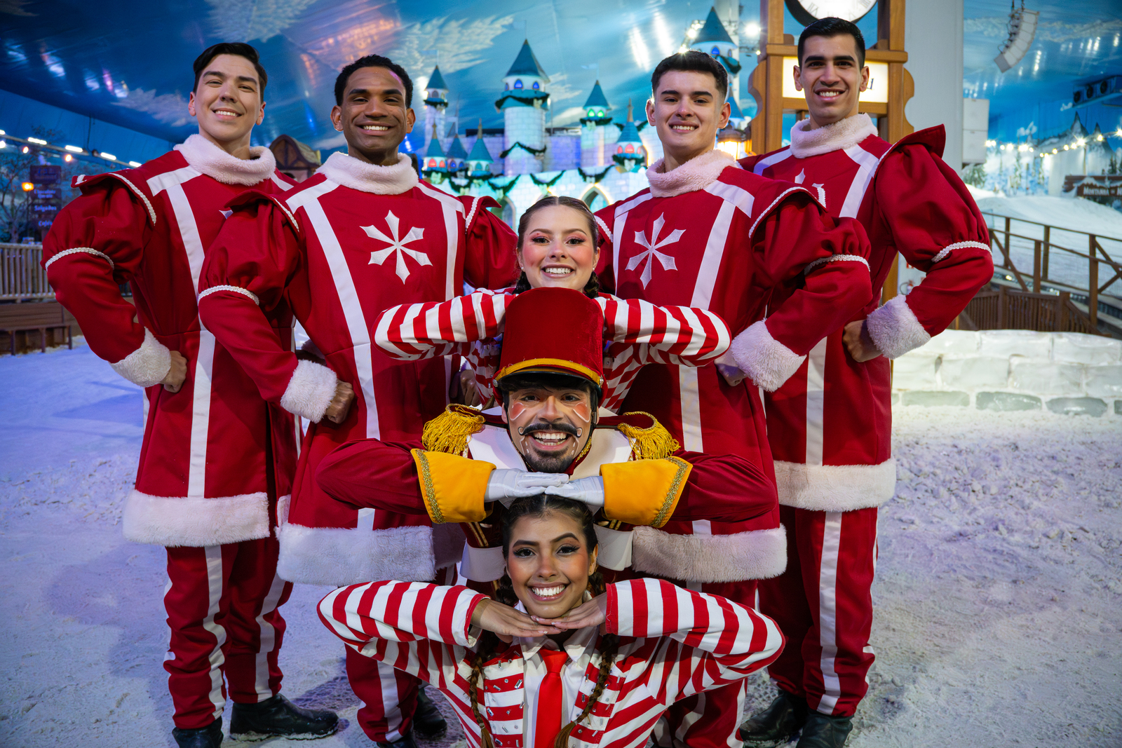 Snowland estreia Tempo de Natal com espetáculos inéditos e viagem no tempo
